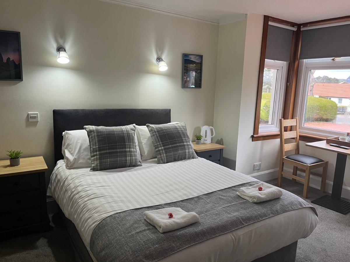 Bed and Breakfast The Kilted Fox Portree Esterno foto